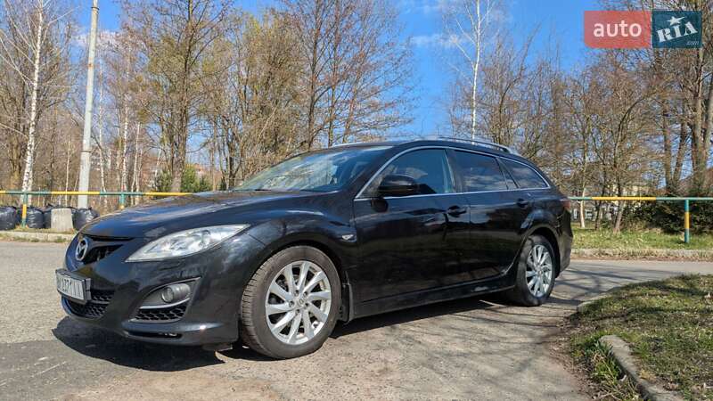 Універсал Mazda 6 2011 в Рівному