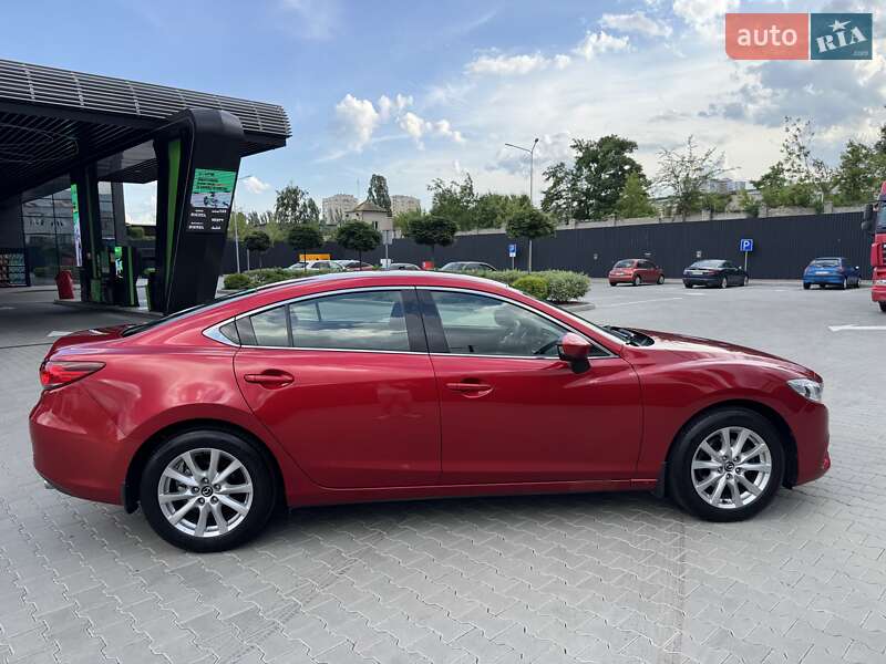 Седан Mazda 6 2014 в Киеве