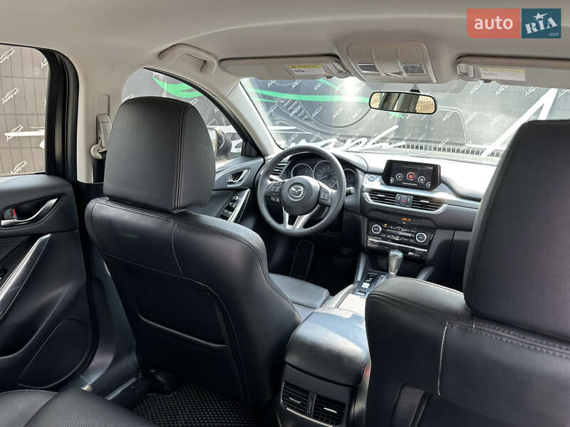Седан Mazda 6 2016 в Киеве