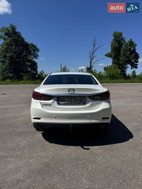 Седан Mazda 6 2016 в Дубно