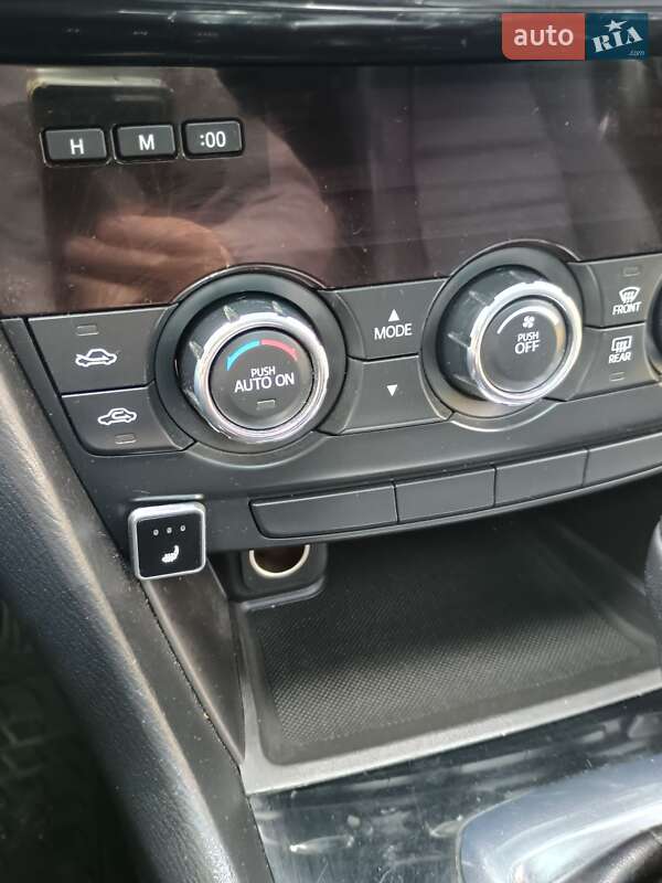 Седан Mazda 6 2014 в Бродах