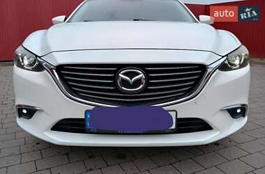 Седан Mazda 6 2014 в 