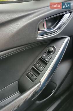 Седан Mazda 6 2014 в 