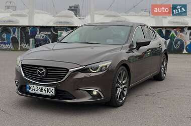 Седан Mazda 6 2015 в 