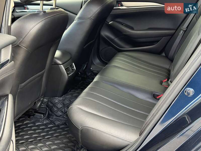 Седан Mazda 6 2018 в Киеве