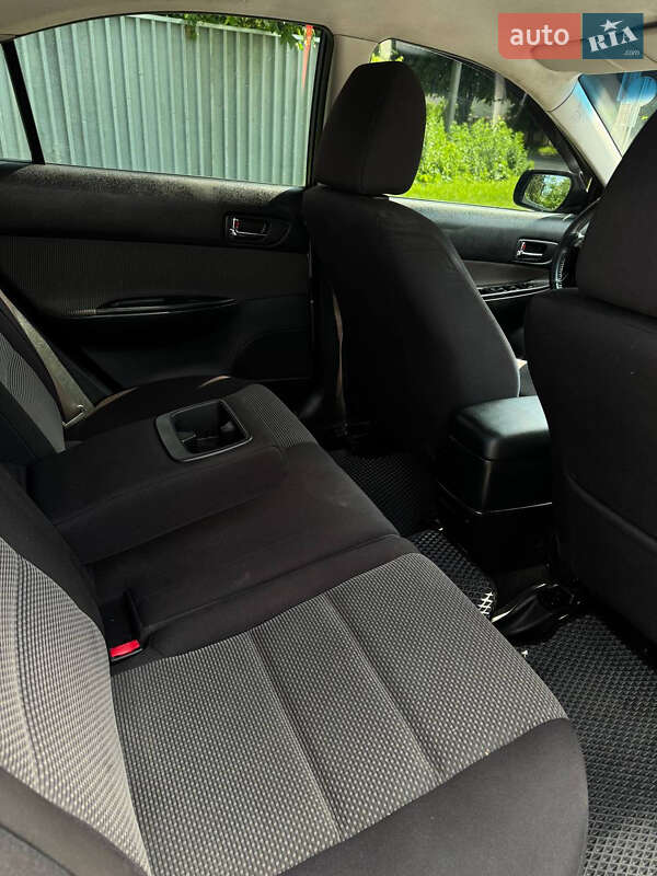 Седан Mazda 6 2004 в Житомире
