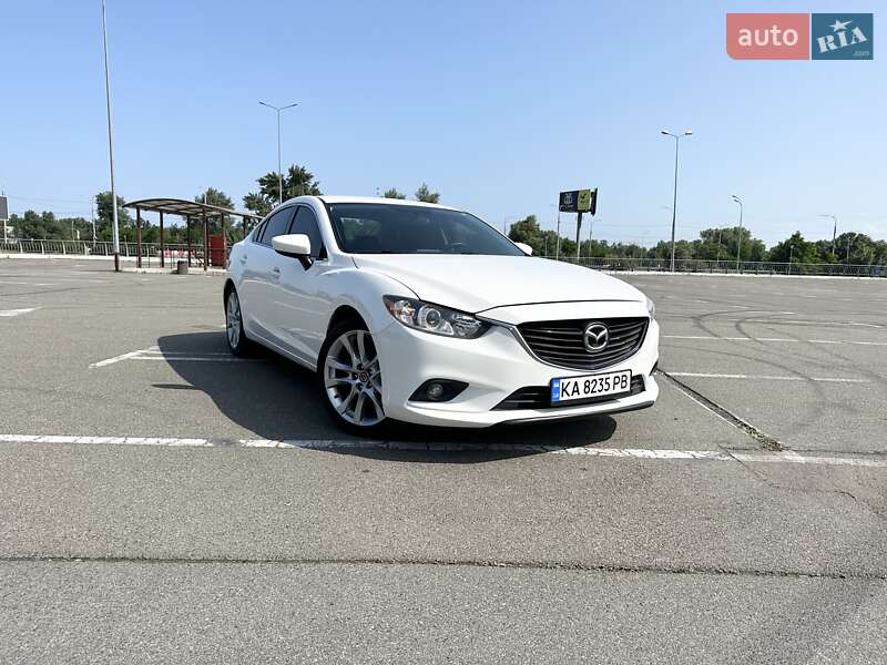 Седан Mazda 6 2015 в 