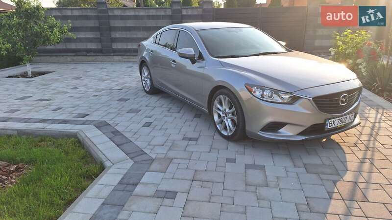 Седан Mazda 6 2014 в Сарнах