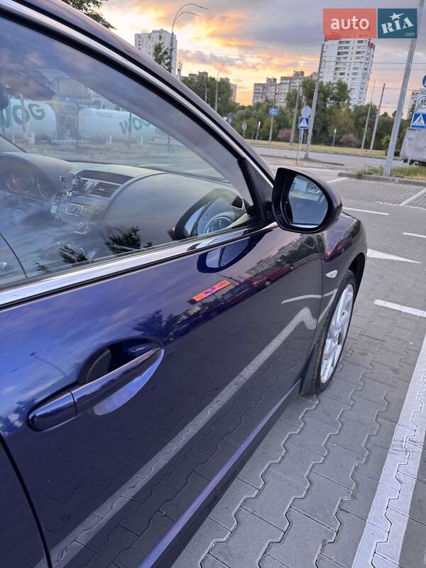 Универсал Mazda 6 2010 в Киеве