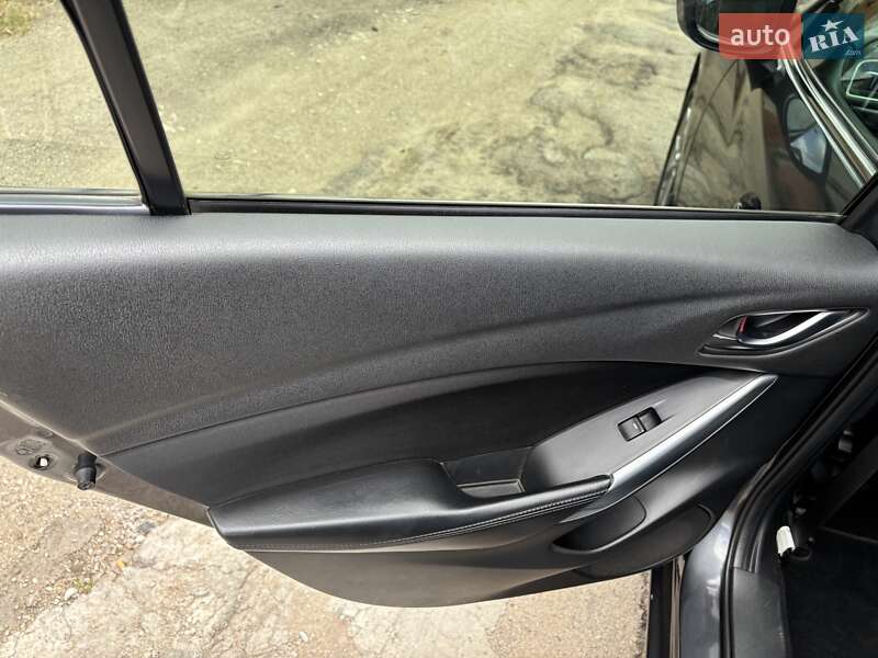 Седан Mazda 6 2014 в Запорожье