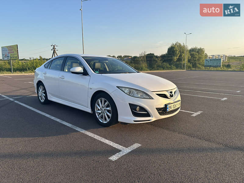 Лифтбек Mazda 6 2010 в 