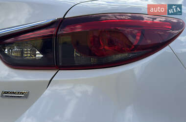Седан Mazda 6 2015 в 