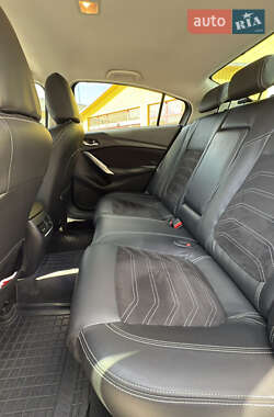 Седан Mazda 6 2015 в 