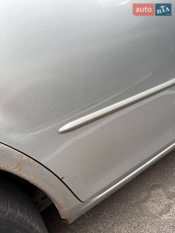 Лифтбек Mazda 6 2005 в Днепре