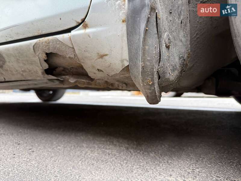 Лифтбек Mazda 6 2005 в Днепре