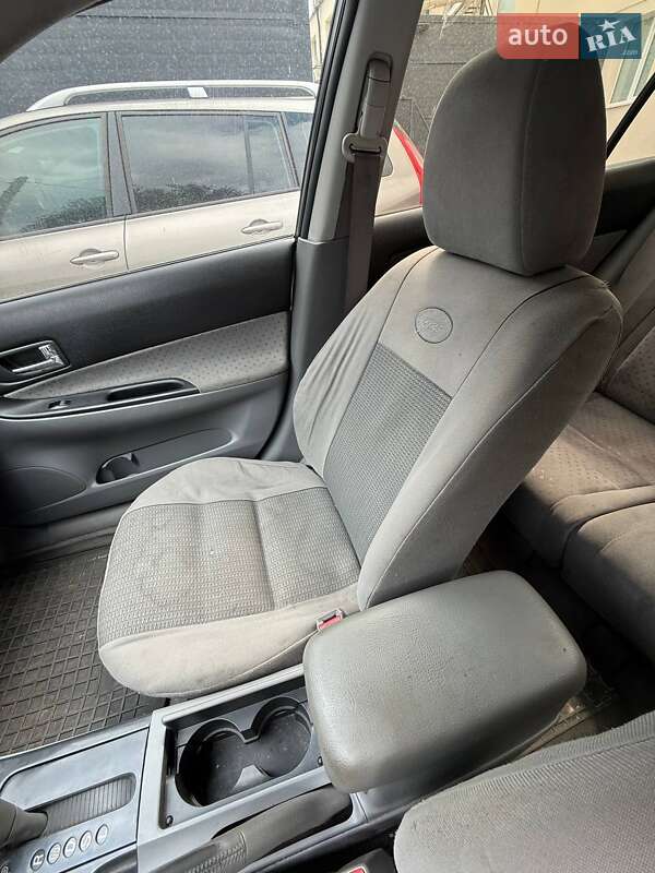 Лифтбек Mazda 6 2005 в Днепре