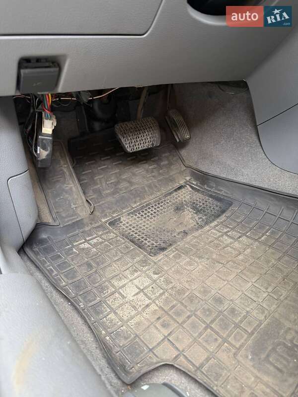 Лифтбек Mazda 6 2005 в Днепре