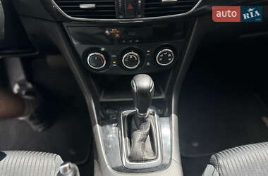 Седан Mazda 6 2014 в 