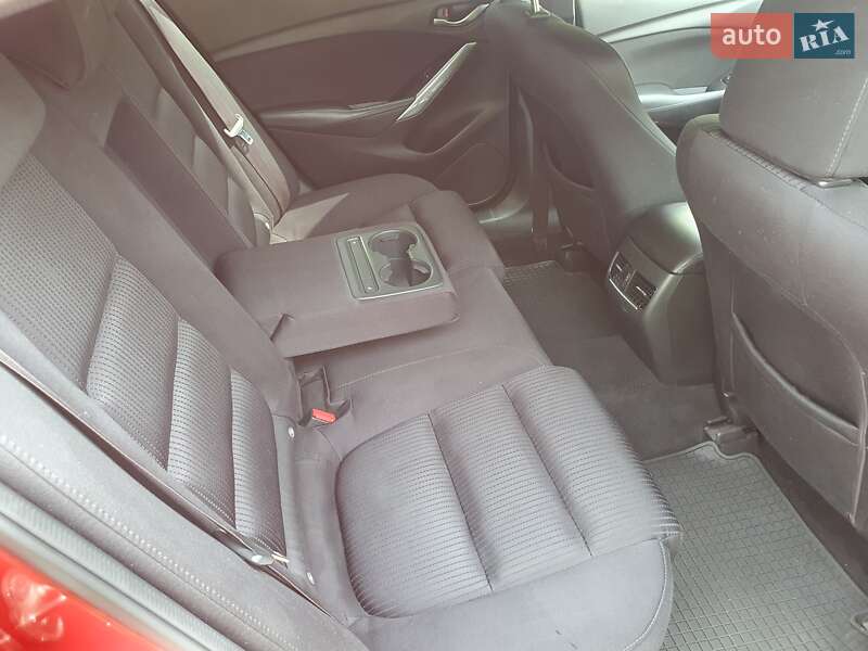 Седан Mazda 6 2016 в Киеве