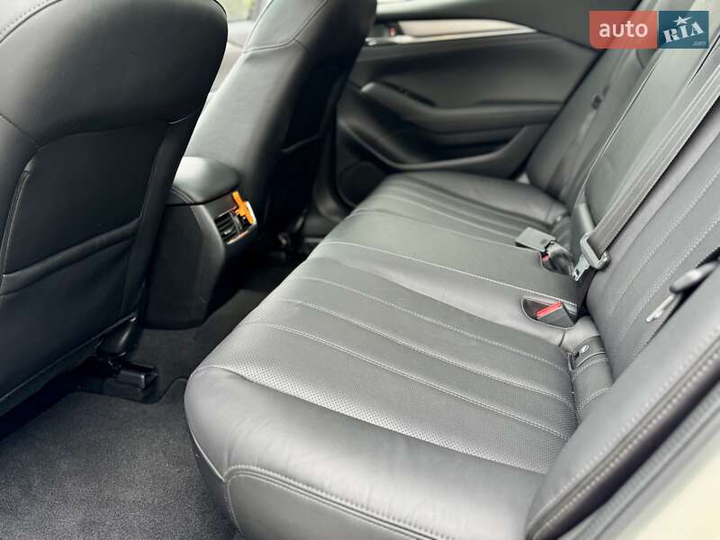 Седан Mazda 6 2018 в Киеве