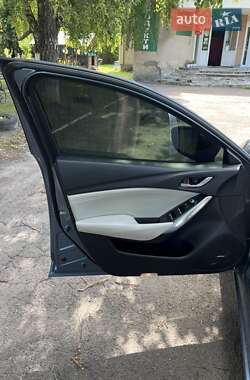 Седан Mazda 6 2015 в 
