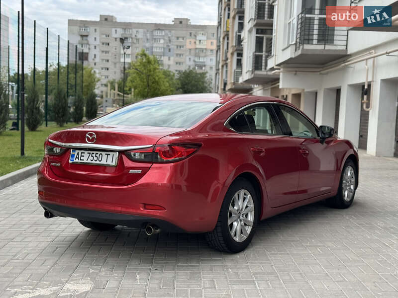 Седан Mazda 6 2015 в Днепре