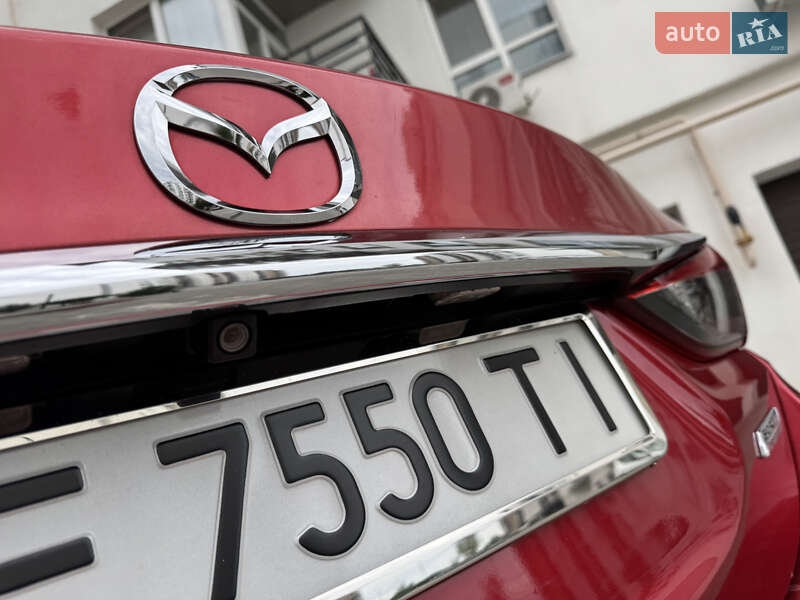 Седан Mazda 6 2015 в Днепре
