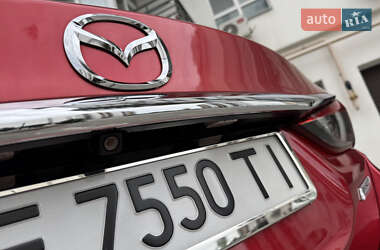Седан Mazda 6 2015 в 