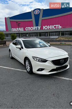 Седан Mazda 6 2014 в 