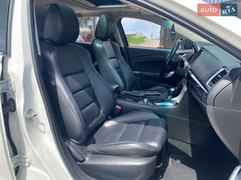 Седан Mazda 6 2014 в Киеве