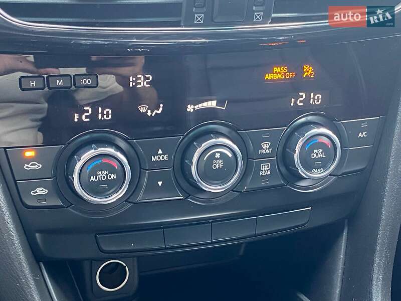 Седан Mazda 6 2014 в Киеве