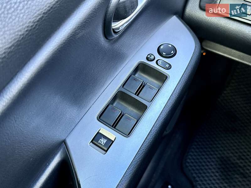 Седан Mazda 6 2008 в Харькове