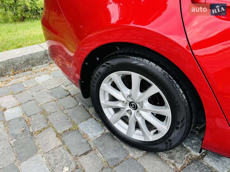 Седан Mazda 6 2017 в Киеве