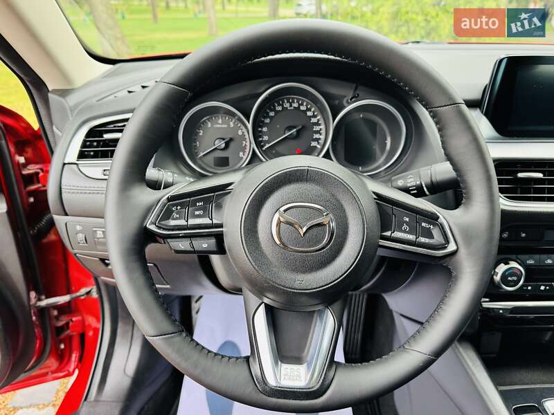 Седан Mazda 6 2017 в Киеве