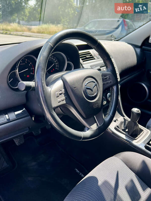 Лифтбек Mazda 6 2008 в Житомире
