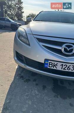 Седан Mazda 6 2011 в 