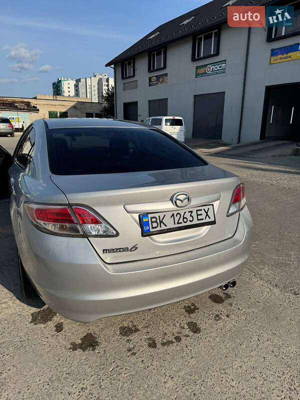 Седан Mazda 6 2011 в Вараше
