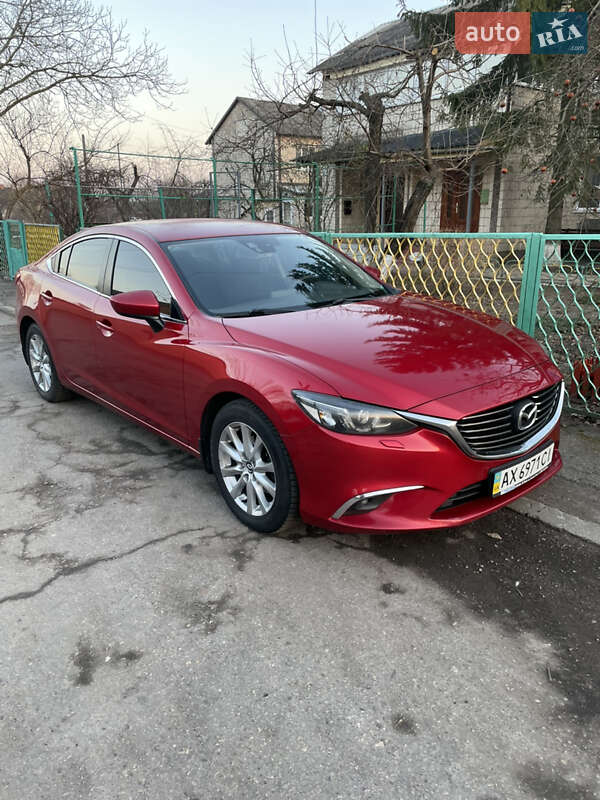 Седан Mazda 6 2015 в 