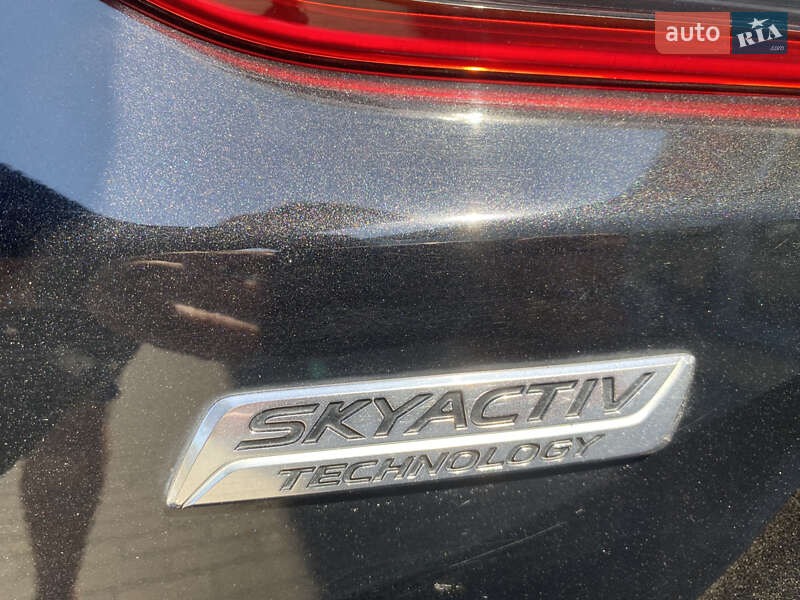 Седан Mazda 6 2015 в Полтаве