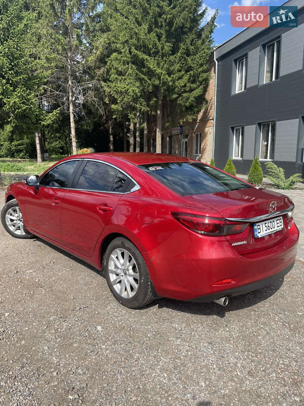 Седан Mazda 6 2015 в Хороле