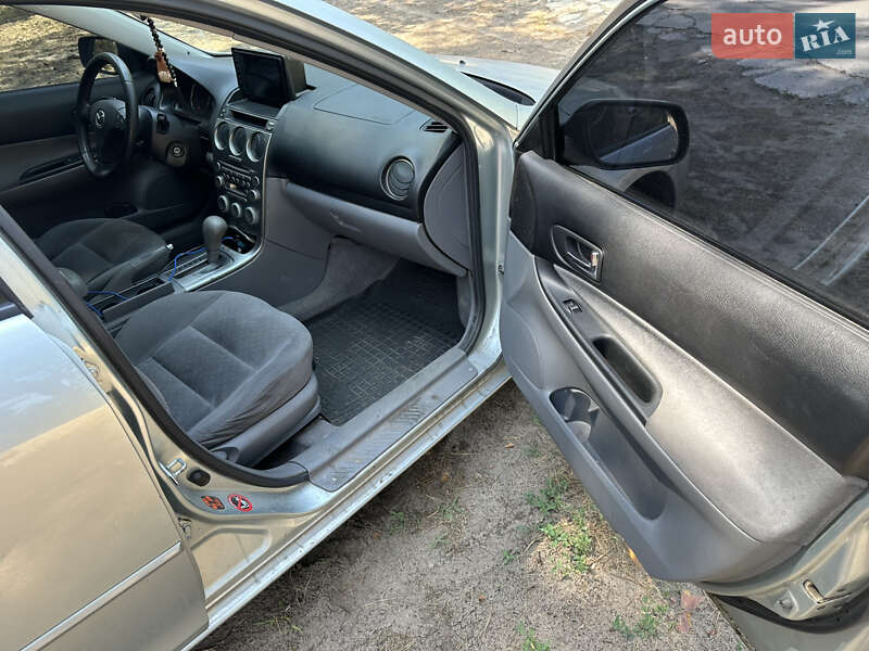 Седан Mazda 6 2004 в Днепре