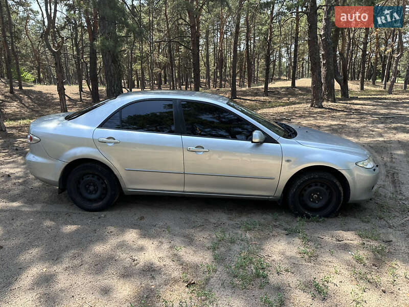 Седан Mazda 6 2004 в Днепре