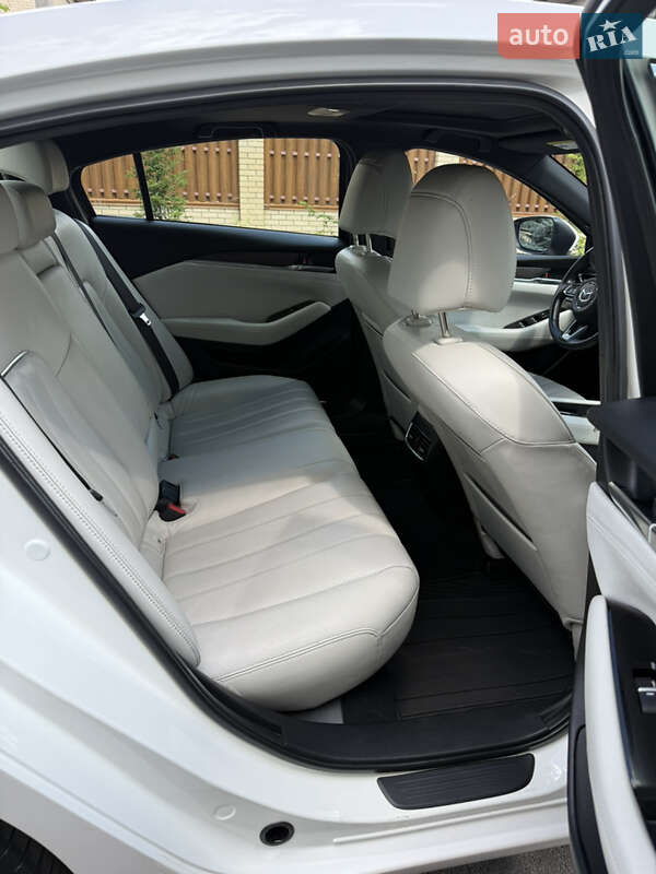 Седан Mazda 6 2021 в Киеве