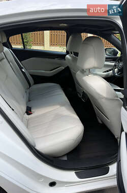 Седан Mazda 6 2021 в 