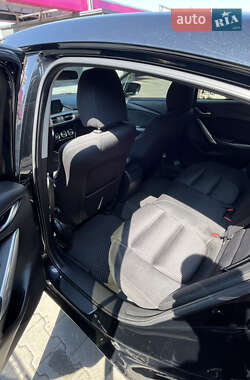 Седан Mazda 6 2015 в 