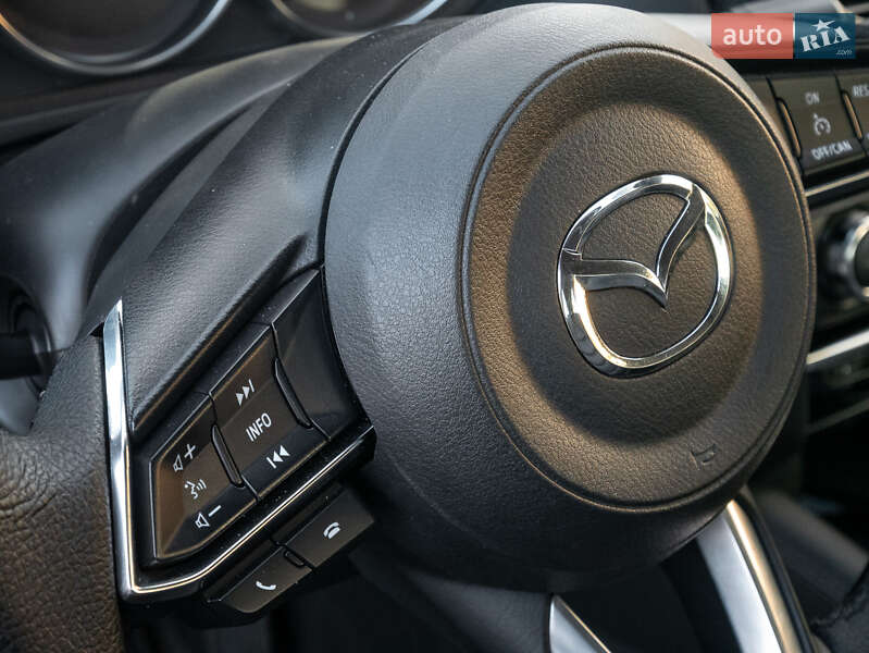 Седан Mazda 6 2017 в Киеве
