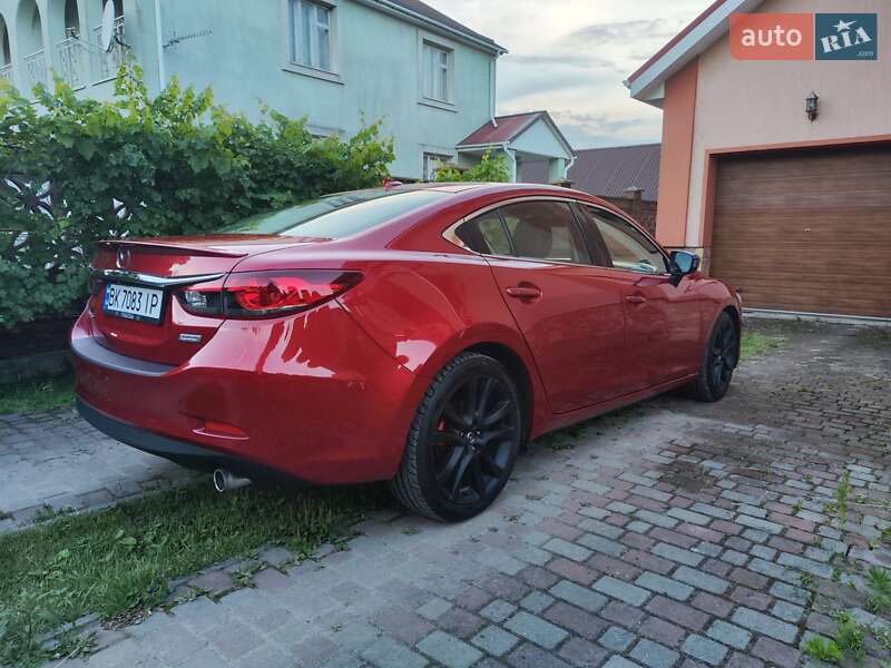 Седан Mazda 6 2013 в Ровно
