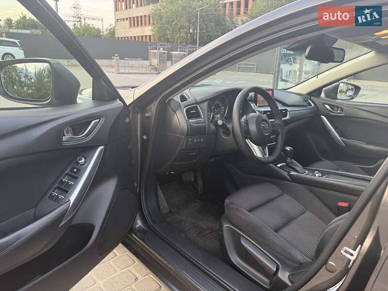 Седан Mazda 6 2016 в Львове
