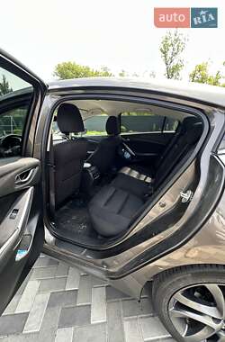 Седан Mazda 6 2016 в 