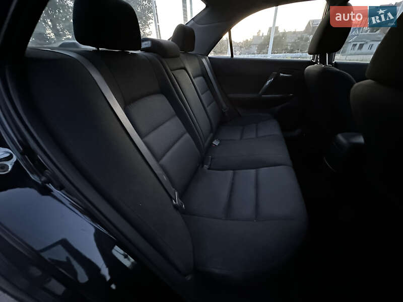 Седан Mazda 6 2005 в Харькове